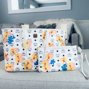 MCM MEDIUM ESSENTIAL FLORAL-PRINT SHOPPER TOTE & CLUTCH IN WHITE